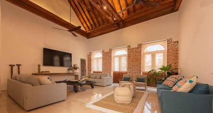 Casa Luxor by SOHO