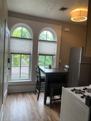 Dining - The Washington Historic Eau Claire Home (Eau Claire)