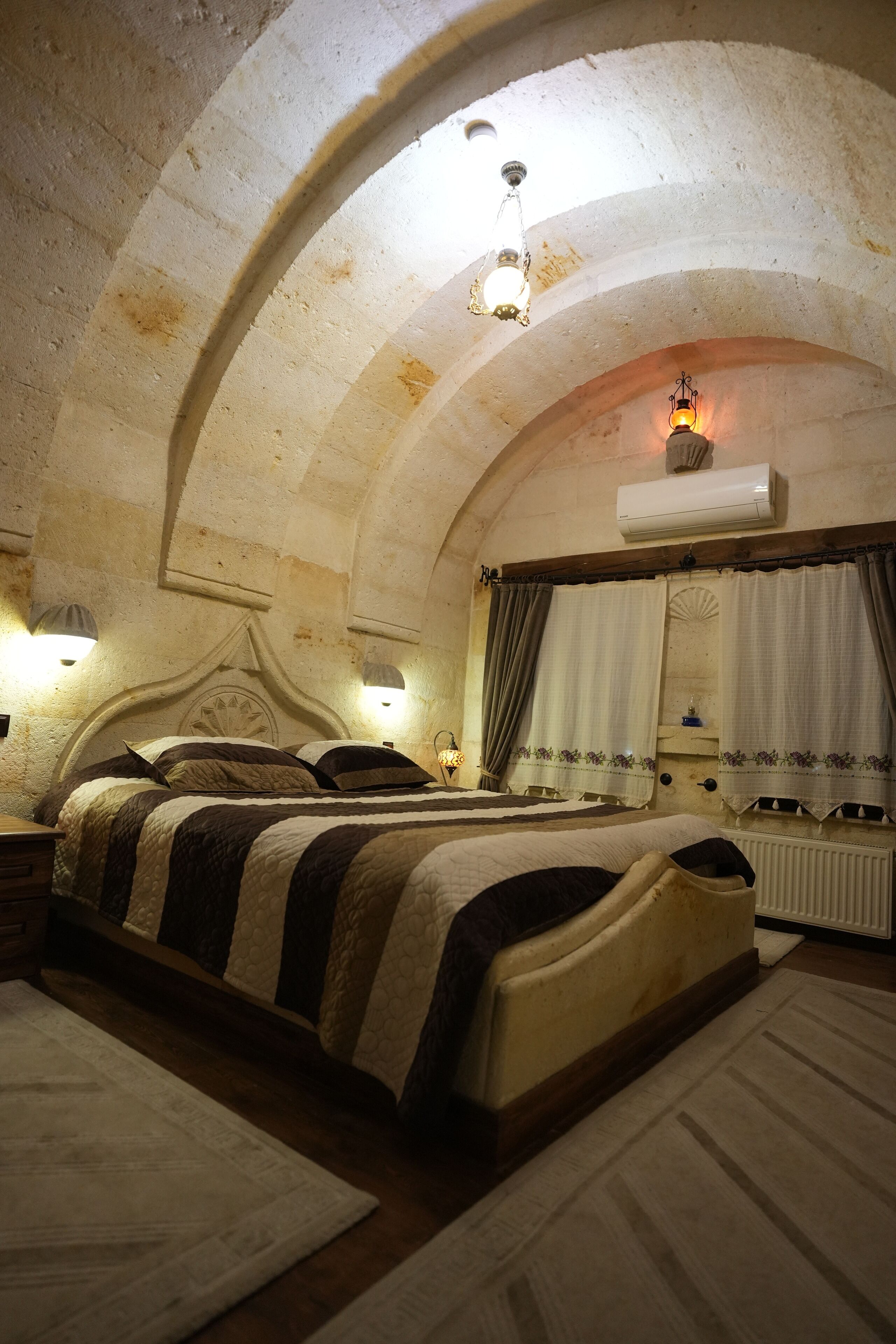 Exclusive Room | In-room safe, individually decorated, individually furnished, desk