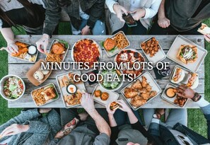 Dining - Cozy 2BD Cabin | Fire Pit | Arcade Table | Hot Tub (Broken Bow)