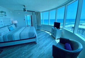 2 bedrooms, iron/ironing board, WiFi, bed sheets - STUNNING OCEANFRONT 2BR/2BA WITH ALL OF THE LUXURY ACCOMMODATIONS. (Daytona Beach)