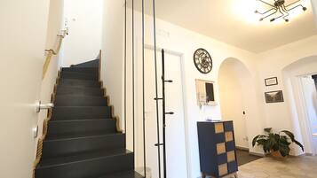 32-Zoll-LCD-Fernseher mit Digitalempfang