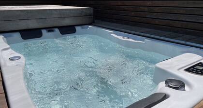 Apartment HOLZWURM mit Außenwhirlpool & Panoramasauna