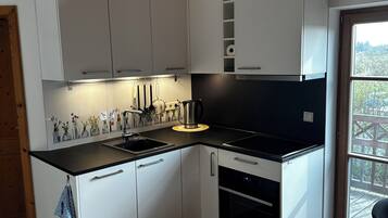 Horno, placa de cocina y lavavajillas