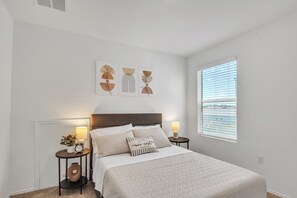 3 habitaciones, tabla de planchar con plancha y wifi gratis 