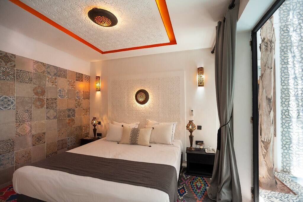 5 bedrooms, iron/ironing board, travel crib, WiFi