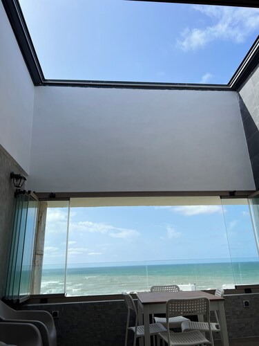 Appartement Jumeirah Beach donnant directement sur la plage