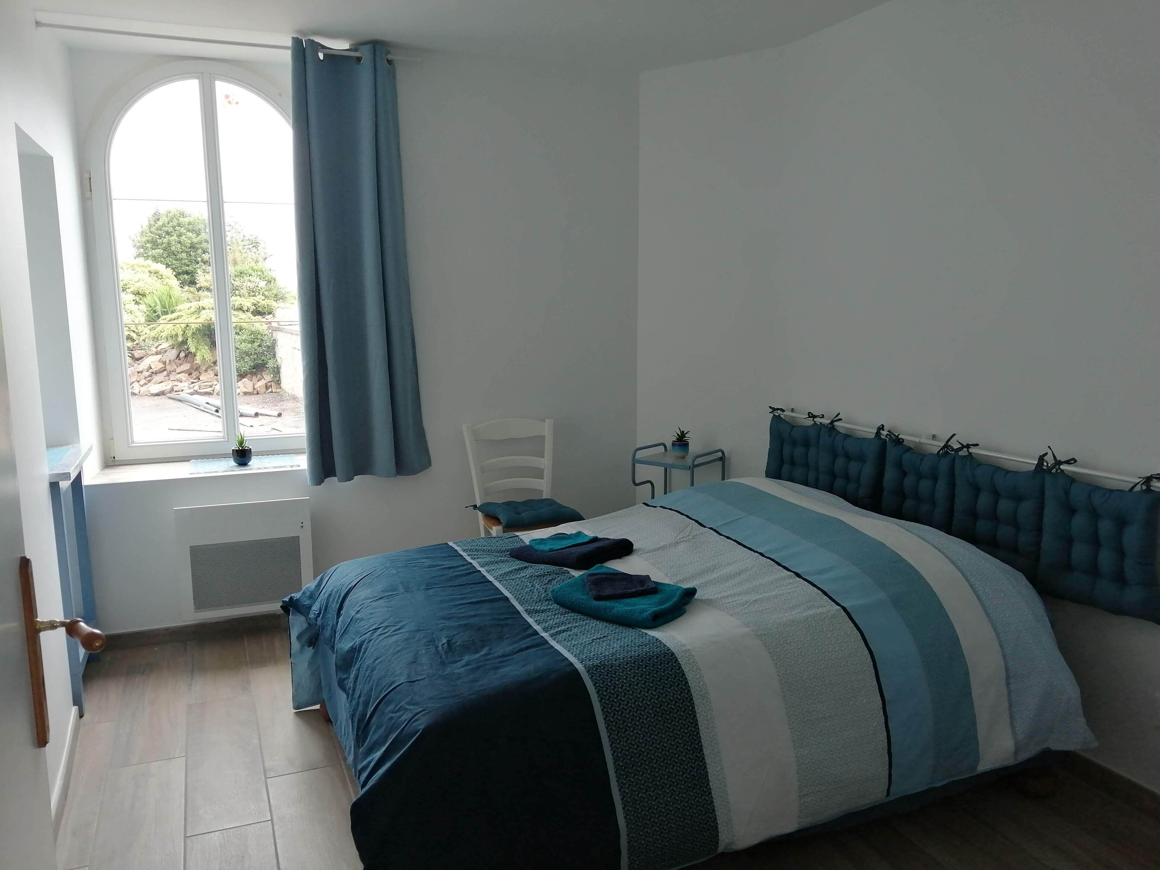 4 bedrooms, WiFi, bed sheets