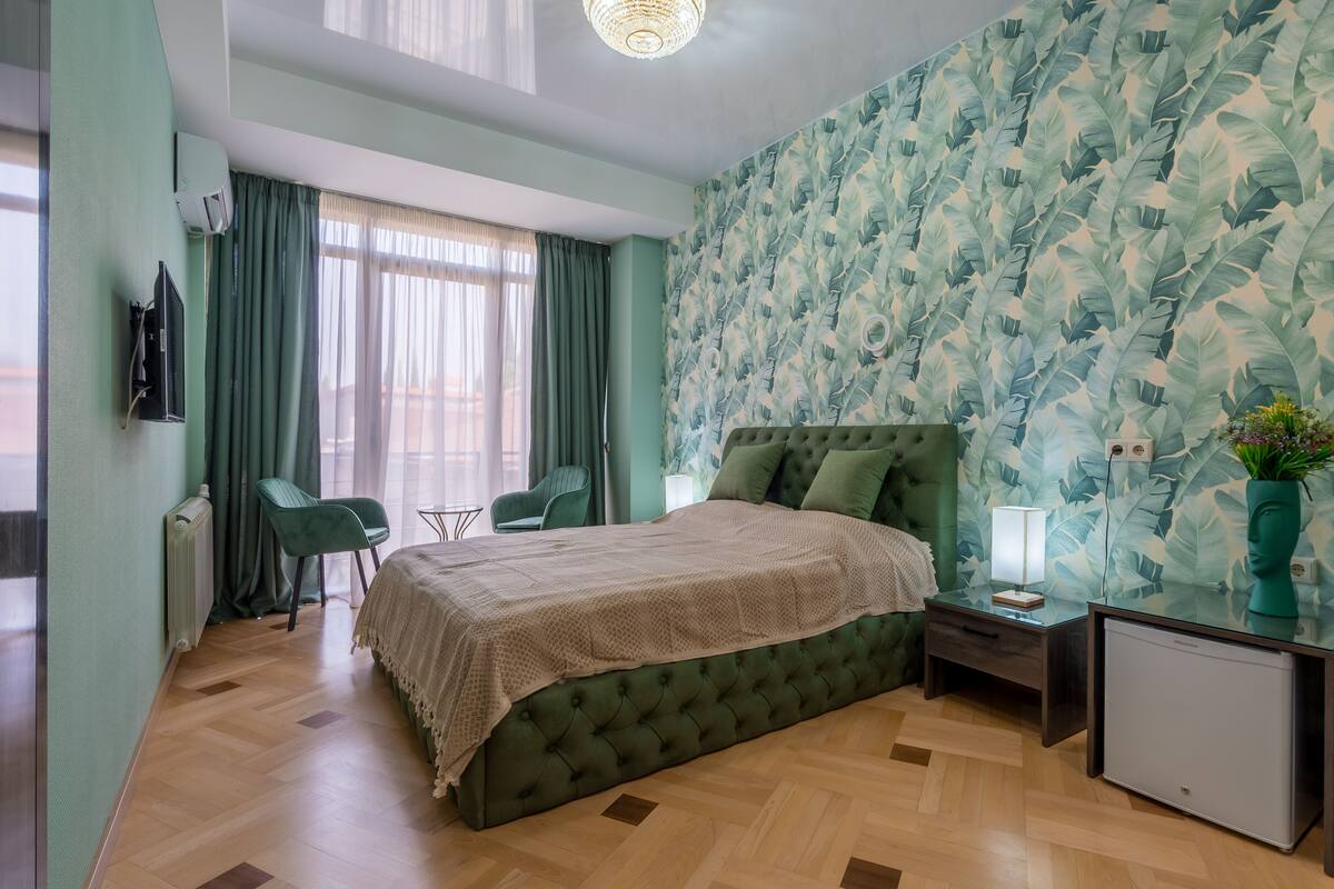 Room, Non Smoking, City View