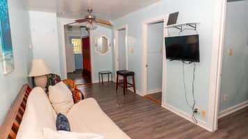 2 chambres, fer et planche Ă  repasser, Wi-Fi, draps fournis