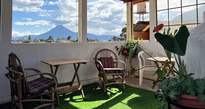Spacious Family Apartment with Mountain Views in Panajachel