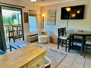 Interior - Beach Daze-Gorgeous new shower! Bikes Included (Hilton Head Island)