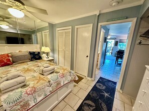 1 bedroom, iron/ironing board, WiFi, bed sheets - Beach Daze-Gorgeous new shower! Bikes Included (Hilton Head Island)