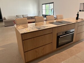 Luxury House | Private kitchen | Full-size fridge, oven, stovetop, dishwasher