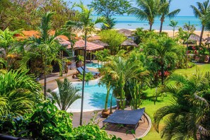 2 室外游泳池，免费小屋，池畔遮阳伞