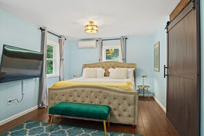 4 soverom, strykejern/-brett, wi-fi og sengetøy