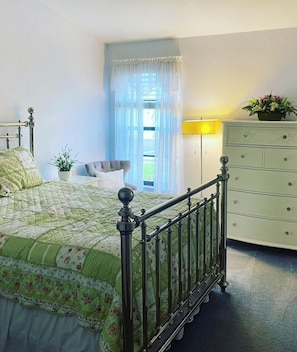 3 Schlafzimmer, Bügeleisen/Bügelbrett, WLAN, Bettwäsche