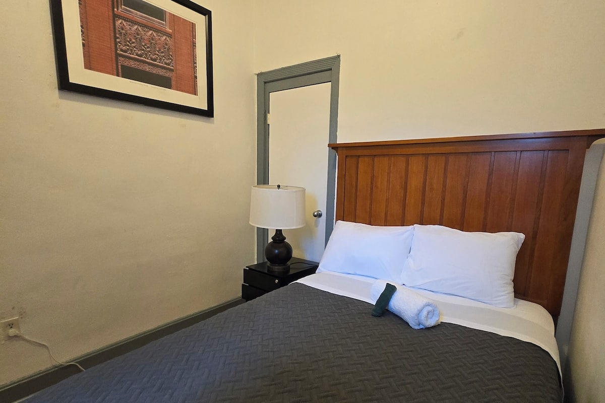 1 bedroom, individually furnished, desk, iron/ironing board