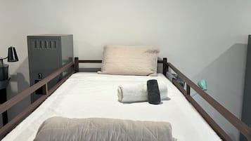 標準共用宿舍 | 1 間睡房、獨特裝修、書桌、熨斗/熨衫板