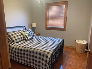 2 Schlafzimmer, kostenloses WLAN, Bettwäsche, Rollstuhlgeeignet