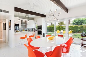 Dining - Jazz House: Cool classic vibes (Palm Springs)