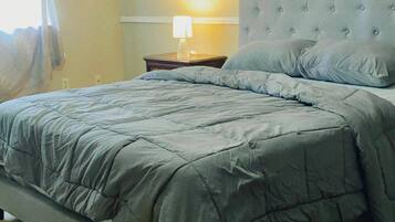 2 bedrooms, iron/ironing board, WiFi, bed sheets