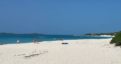 Four Shells - Your Home Away From Home on Paradise Island