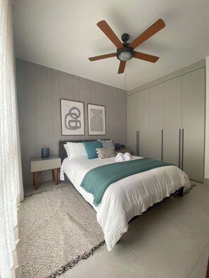 1 quarto, ferros/tábuas de passar roupa, Wi-Fi, roupa de cama