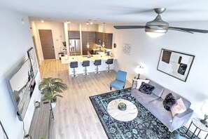 ซูพีเรียอพาร์ทเมนท์ | 1 ห้องนอน, เครื่องนอนระดับพรีเมียม, ผ้านวมขนเป็ด