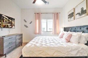 ซูพีเรียอพาร์ทเมนท์ | 1 ห้องนอน, เครื่องนอนระดับพรีเมียม, ผ้านวมขนเป็ด