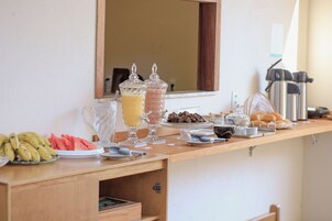 Desayuno estilo bufé