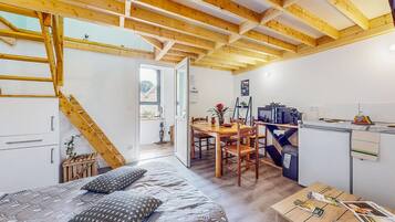 6 slaapkamers, reisbedje, gratis wifi, beddengoed