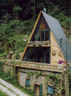 Bungalow Deluxe, 2 chambres, vue sur le fleuve | 2 chambres, système d’insonorisation, fer et planche à repasser