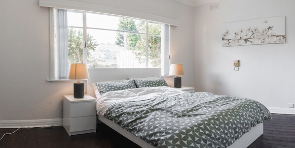 3 bedrooms, iron/ironing board, free WiFi, bed sheets