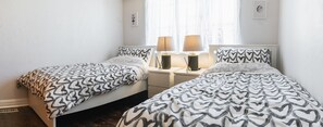 3 bedrooms, iron/ironing board, free WiFi, bed sheets