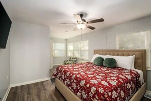 3 Schlafzimmer, Bügeleisen/Bügelbrett, WLAN, Bettwäsche