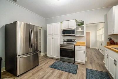 Charming Bungalow Steps Away From Medical Row

