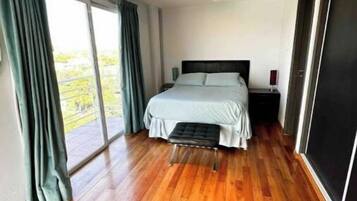 1 Schlafzimmer, BĂŒgeleisen/BĂŒgelbrett, kostenloses WLAN, BettwĂ€sche