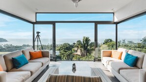 Smart TV, books, stereo, offices - Stunning Ocean Views; 2 Pools;10 min walk to beach (Sayulita)