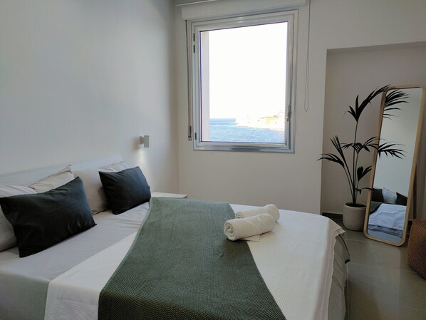 1 dormitori, planxa i posts de planxar, wifi i roba de llit 