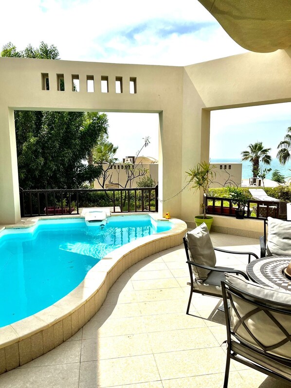 Pool - 2 Bedrooms beach Villa (Ras Al-Khaimah)