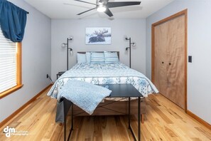 4 habitaciones, escritorio, tabla de planchar con plancha y wifi gratis