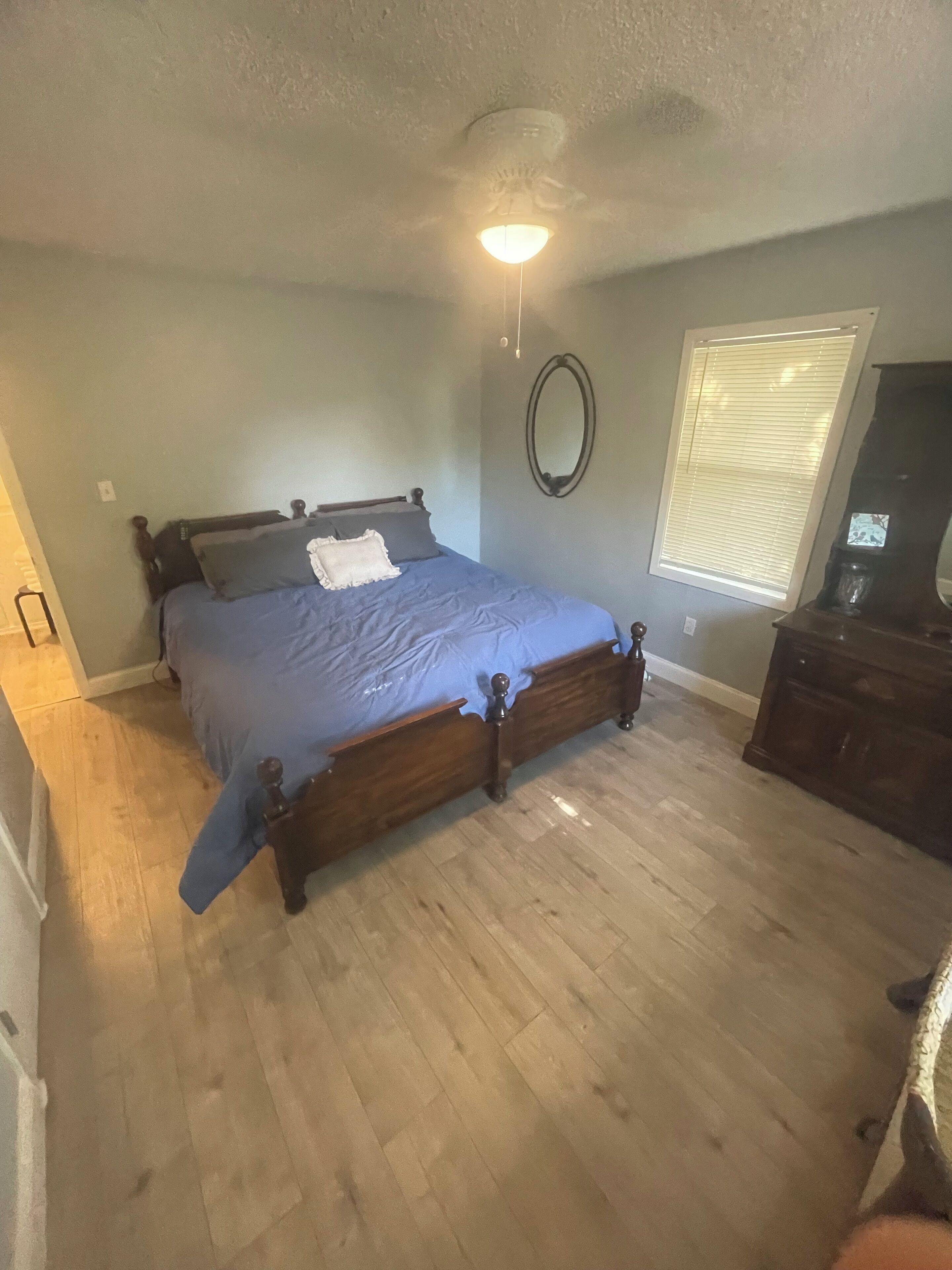 3 habitaciones, wifi gratis y ropa de cama 