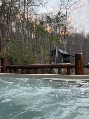 Bain à remous extérieur