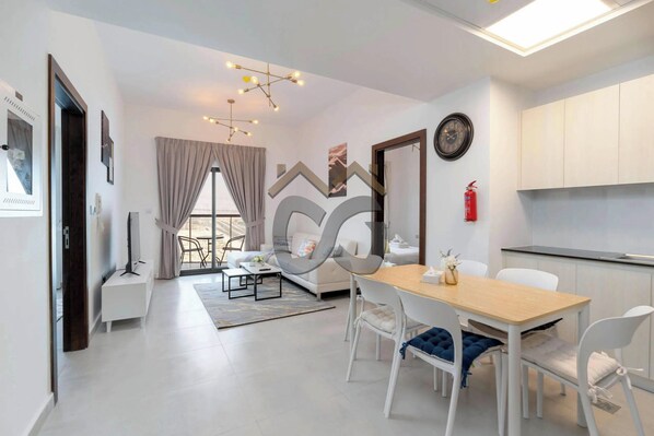Interior - Delightful 2 Bedroom in Jumeirah Village Circle (Dubai)