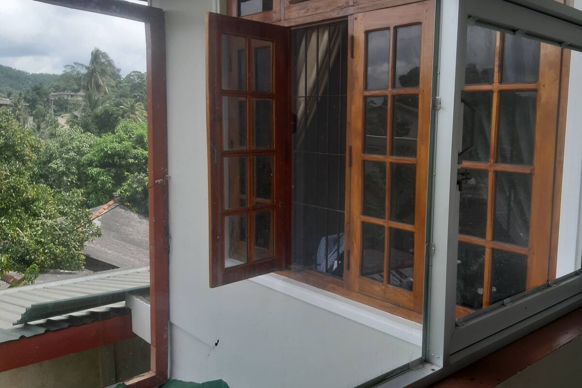 Comfort Double Room | In-room safe, desk, blackout drapes, iron/ironing board (on request)