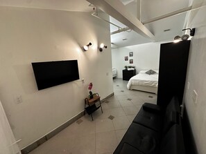 Free WiFi, bed sheets - Culver City Hostel (Culver City)