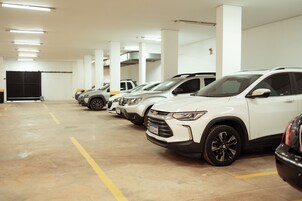 Aparcamiento sin asistencia gratuito