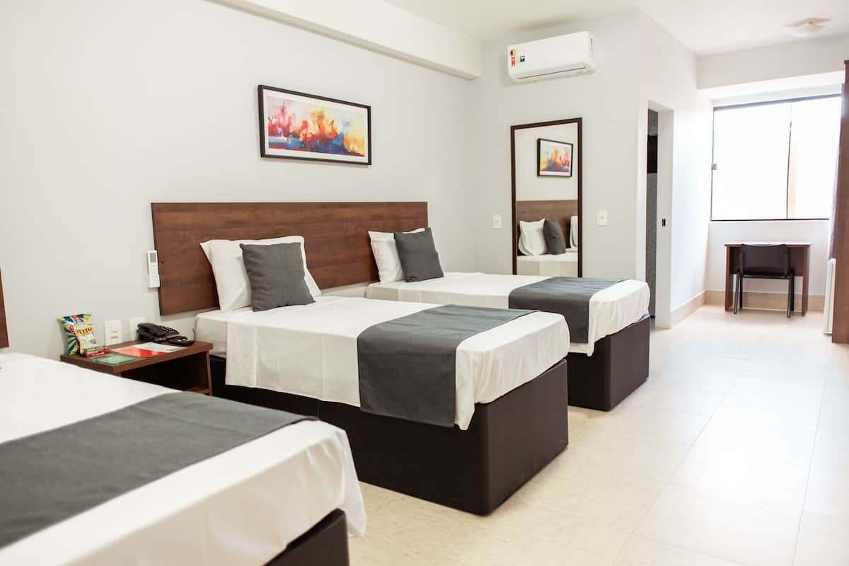 Comfort Triple Room | Desk, laptop workspace, free WiFi