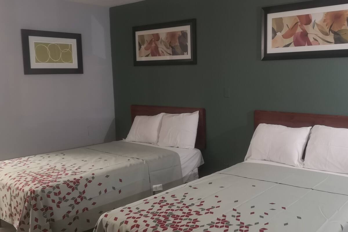 1 chambre, accès au Wi-Fi (inclus), literie fournie